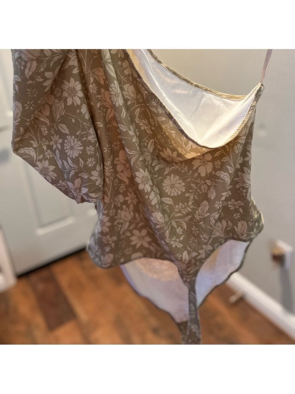 Free PEOPLE Something bout you floral print thong bodysuit. Size XL - Picture 3 of 5